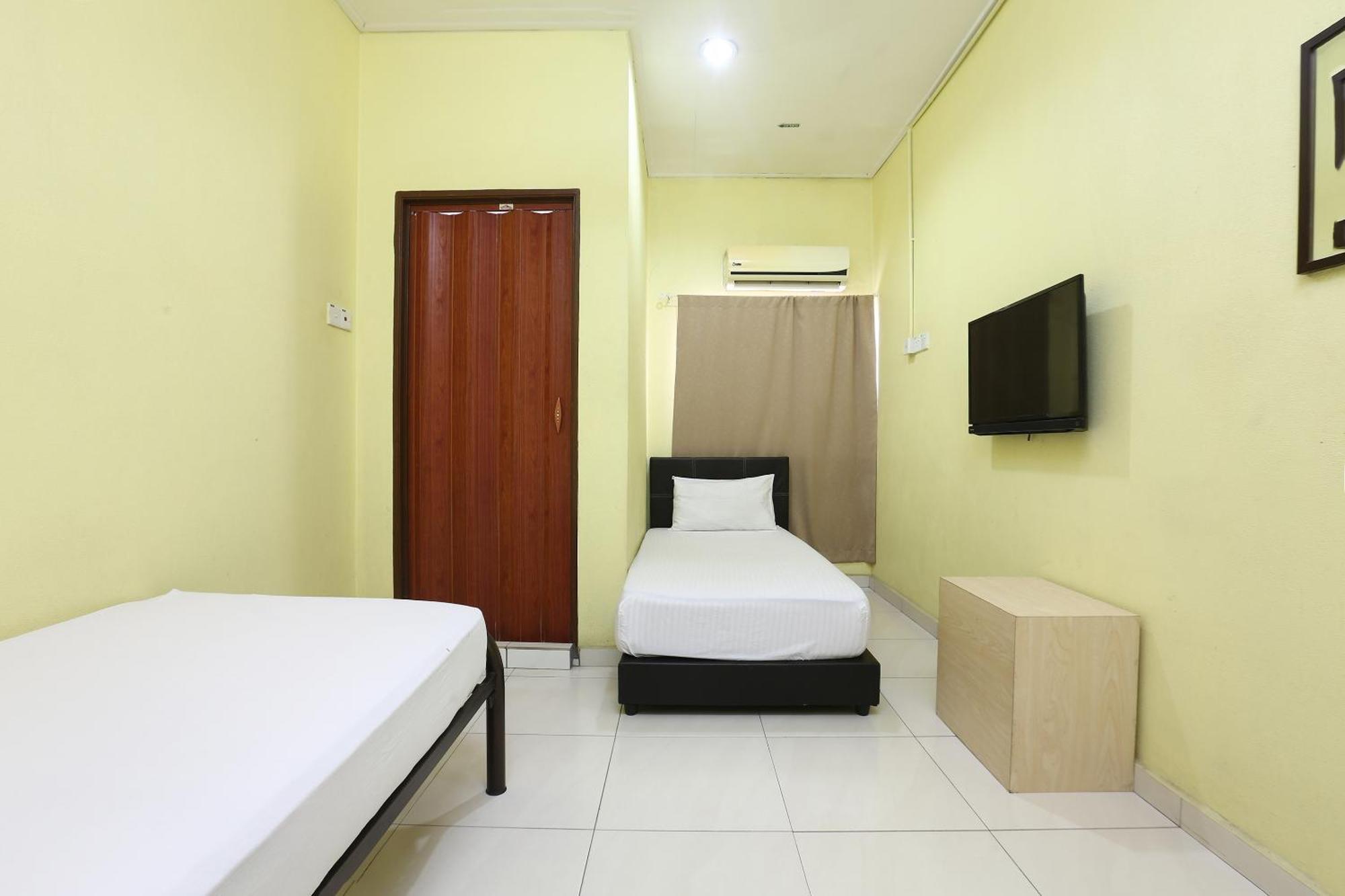 Oyo 89925 Innap Kota Bharu Ngoại thất bức ảnh