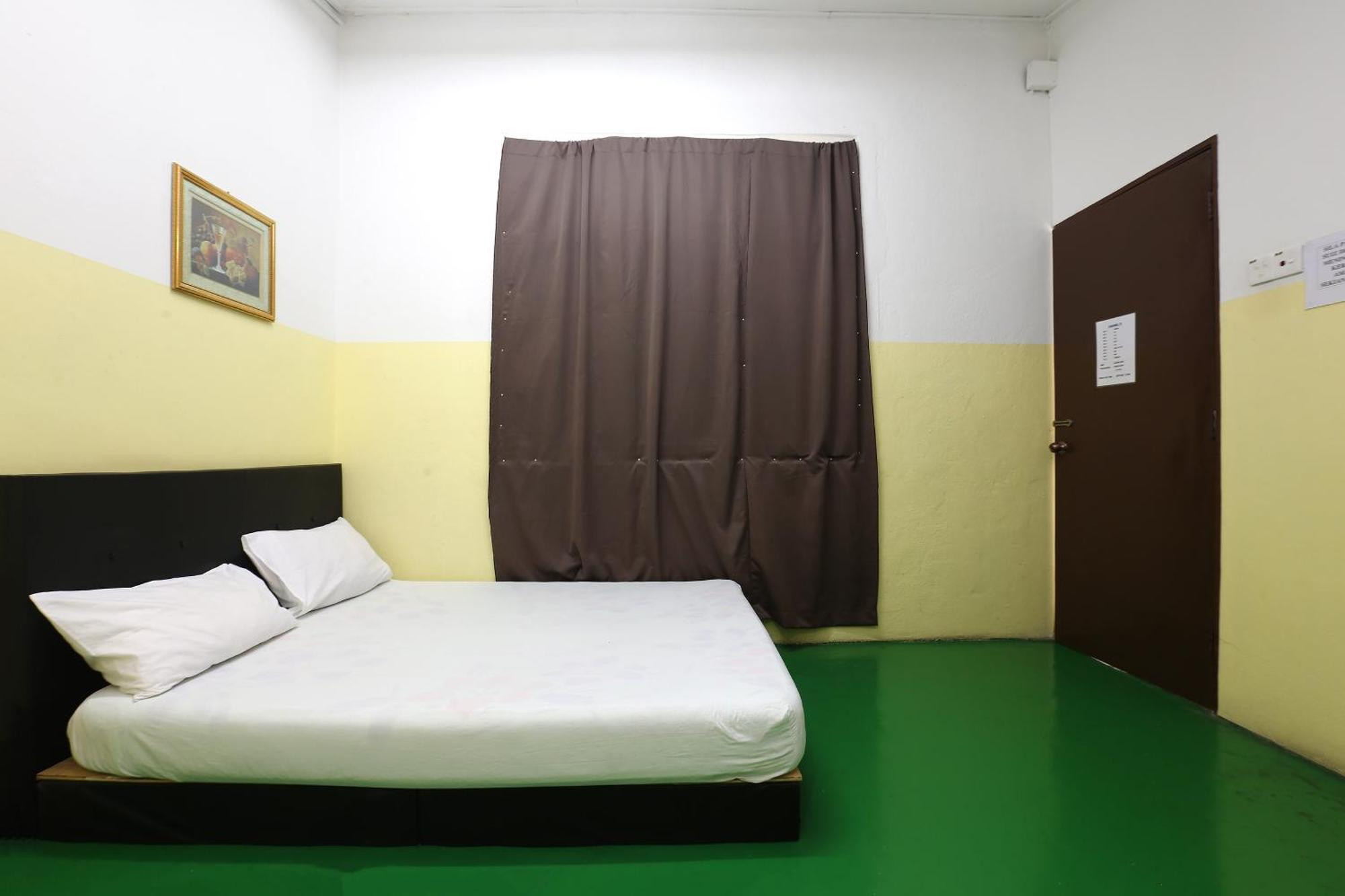 Oyo 89925 Innap Kota Bharu Ngoại thất bức ảnh