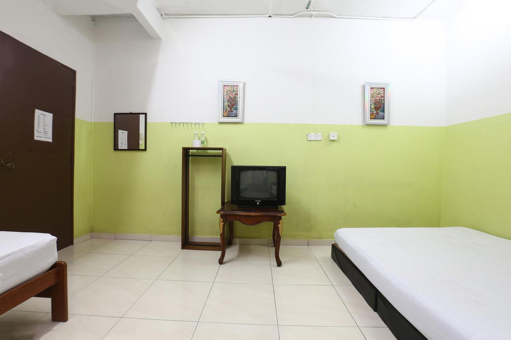 Oyo 89925 Innap Kota Bharu Ngoại thất bức ảnh