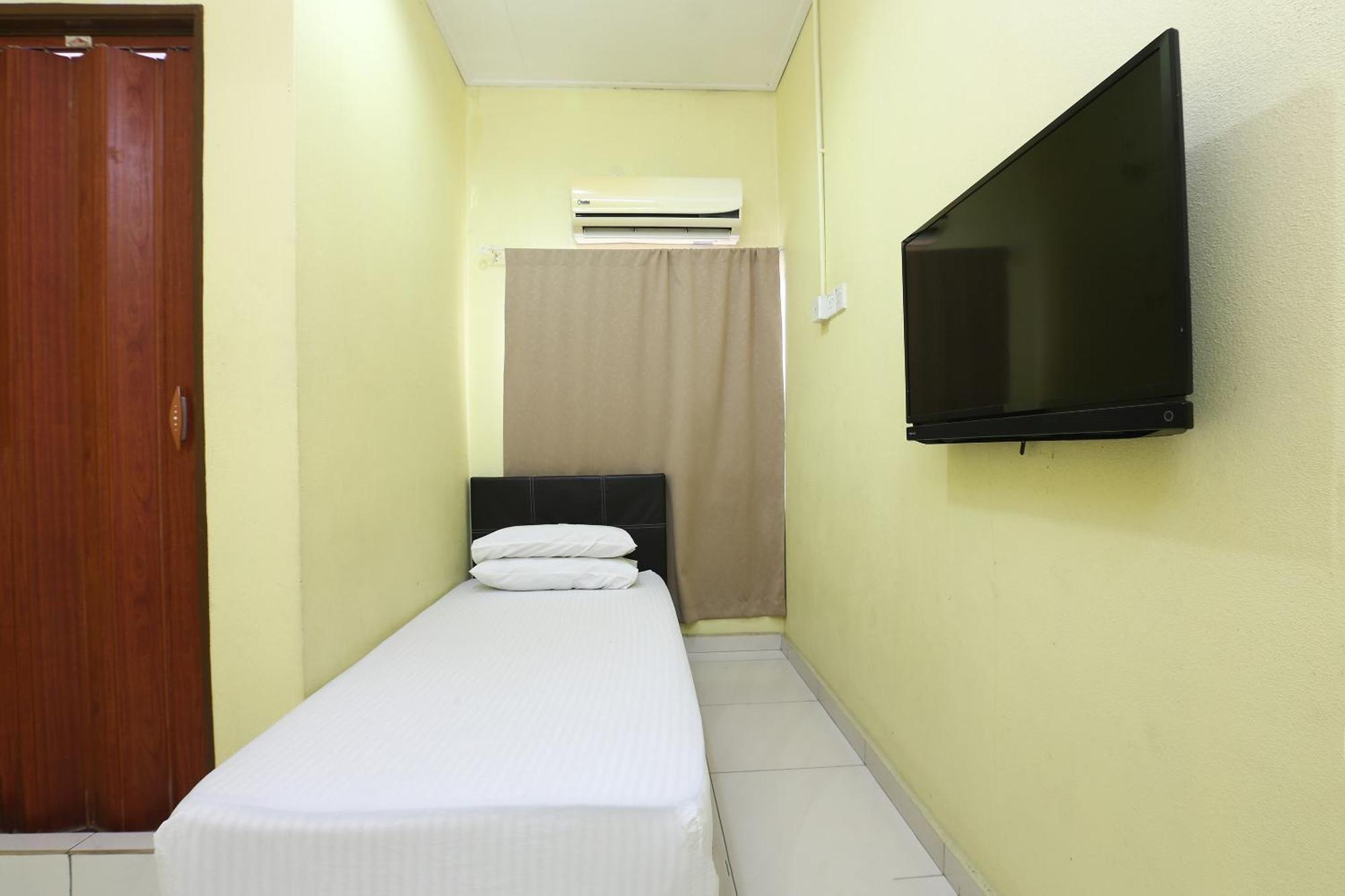 Oyo 89925 Innap Kota Bharu Ngoại thất bức ảnh